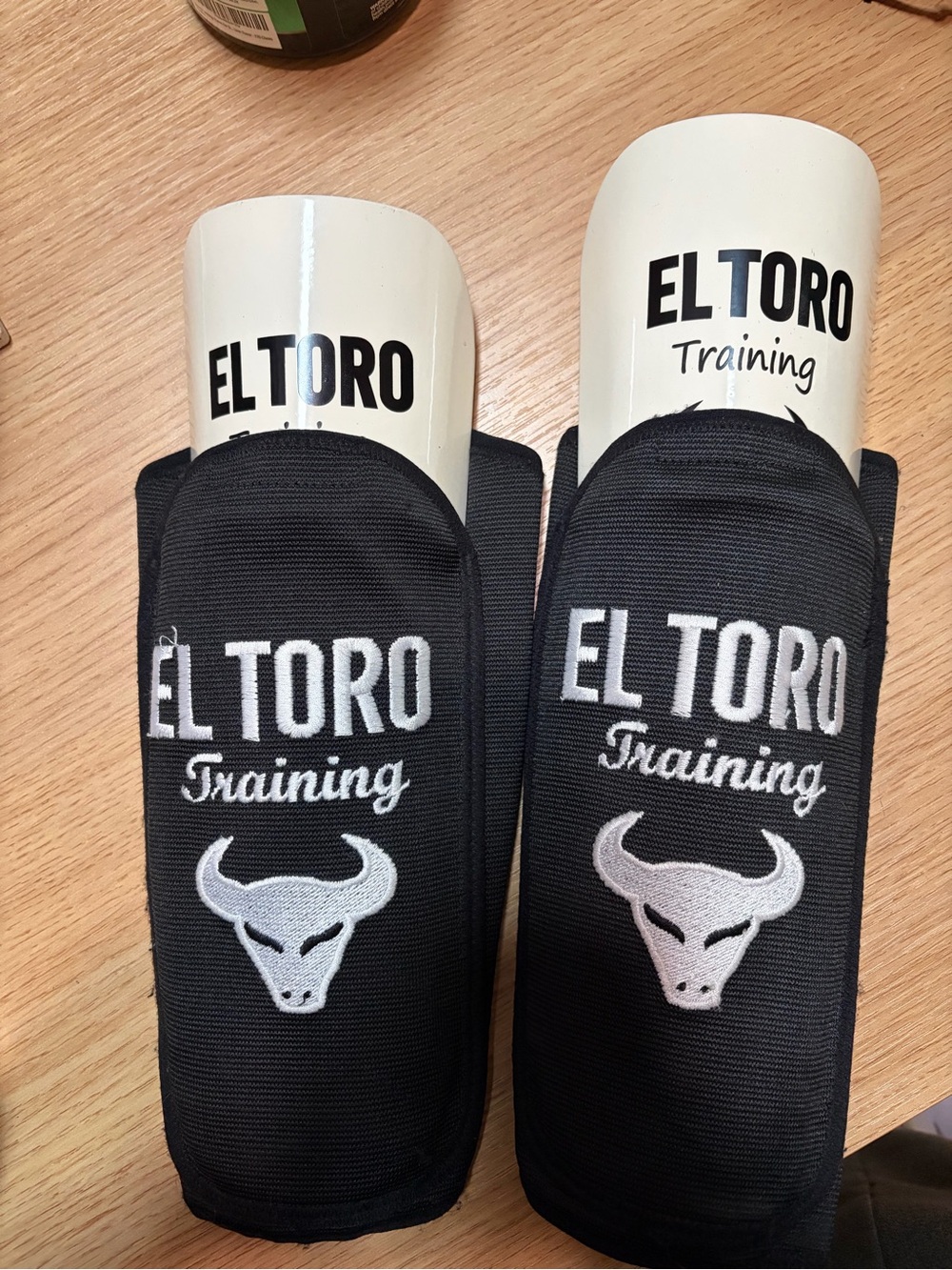 Del Toro Training Black shin weights (Medium)